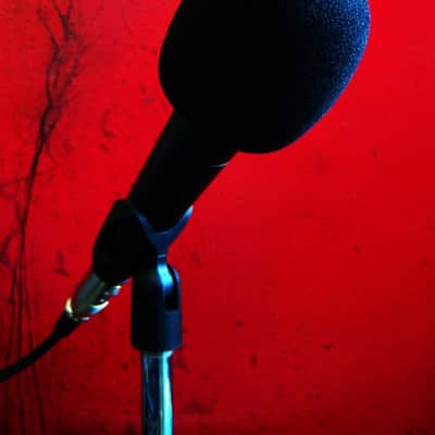 Vintage 1990's AKG D2002 dynamic hyper cardioid microphone Low Z w accessories image 4