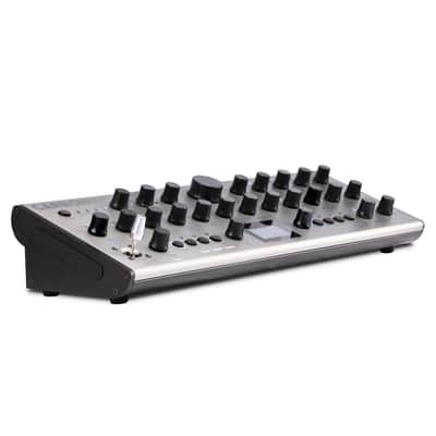 Modal Carbon8M Experimental Virtual Analogue Synth Module (Desktop) image 2