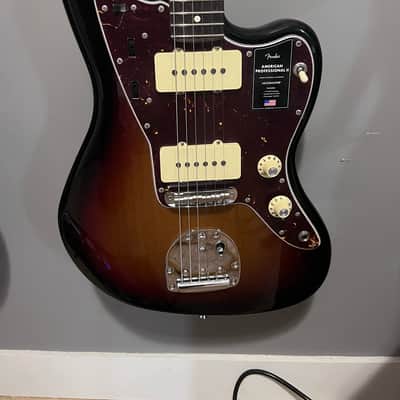 Fender American Professional II Jazzmaster with Rosewood Fretboard 2020 - Present - 3-Color Sunburst