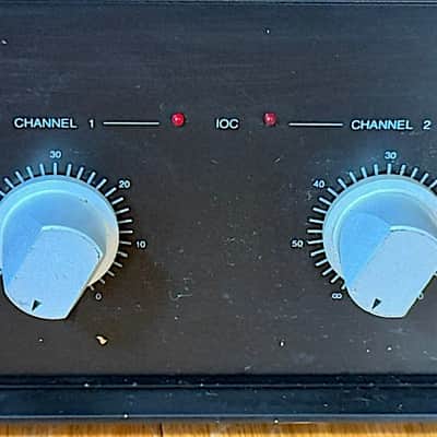 Crown DC-300A Series II Dual Channel, 3 Rack Space, Solid State Power Amplifier, Good Condition image 2