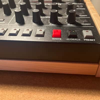 Sequential Trigon-6 Desktop 6-Voice Polyphonic Synthesizer 2023 - Present - Black with Wood Sides image 7