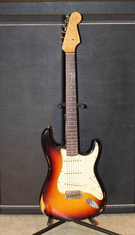Fender Custom Shop 1963 Stratocaster Relic 3-Tone Sunburst image 1