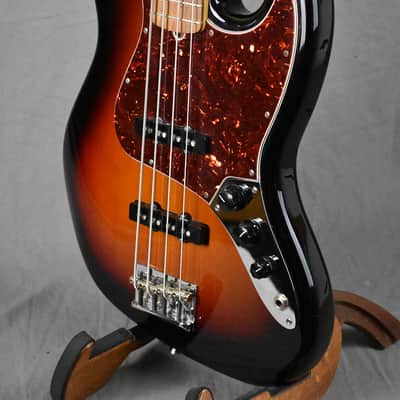 2013 Fender American Standard Jazz Bass image 7