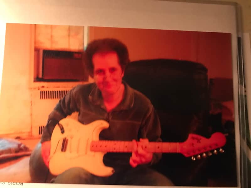 jimi Hendrix reissue strat image 1