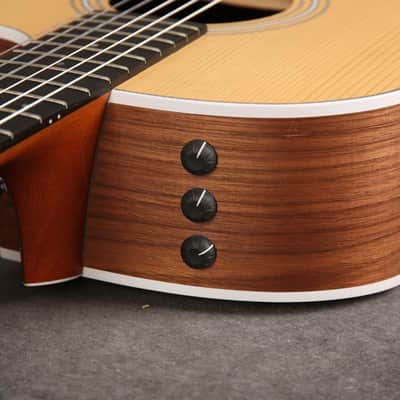 Taylor 214ce-N Grand Auditorium Electro Classical - Natural - 2nd Hand image 13