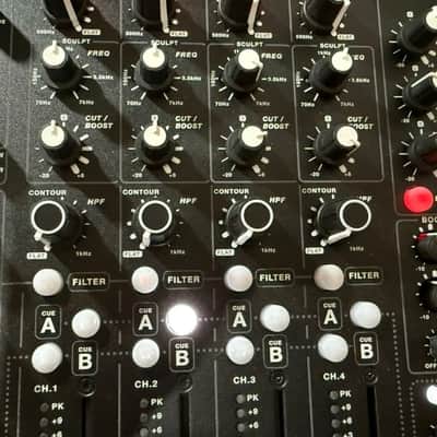 Playdifferently Model 1.4 4+2 Channel Analog Mixer - Black image 3