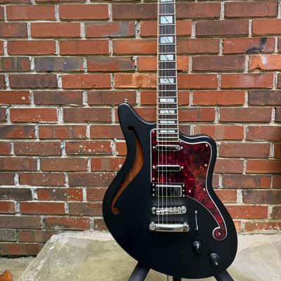 D'Angelico Deluxe Bedford SH Limited Edition HSS 2020 - Matte Black image 1