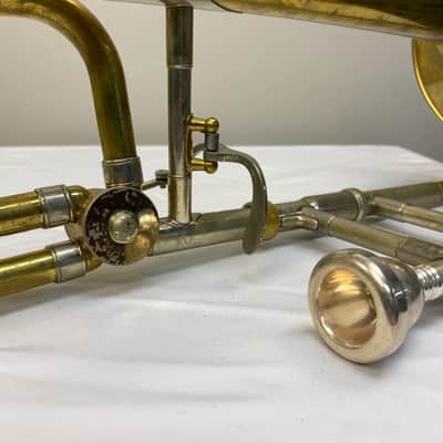Bach 42BO Stradivarius Series Tenor Trombone with Open Wrap F Attachment Standard Rotor Valve 2010s - Clear Lacquered Brass image 7