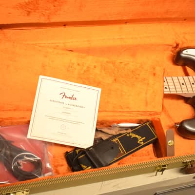 Fender Eric Clapton Stratocaster Maple Fingerboard Pewter image 11