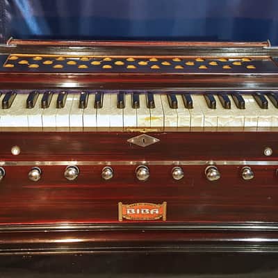 Biba Professional Harmonium 2010's image 3