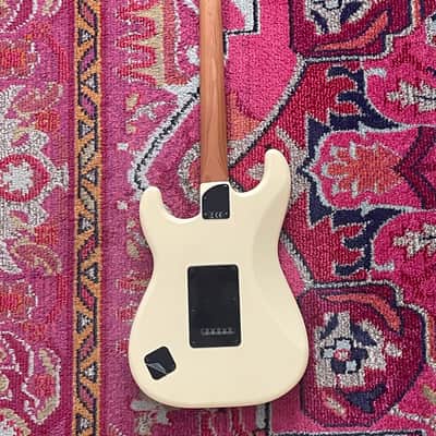 Squier Contemporary Stratocaster Special 2022 - Vintage White image 3