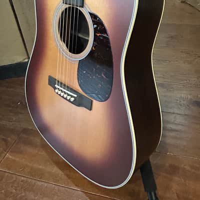 Martin  D28  - Satin Amberburst #2816802 /4lbs. 11.4oz image 2