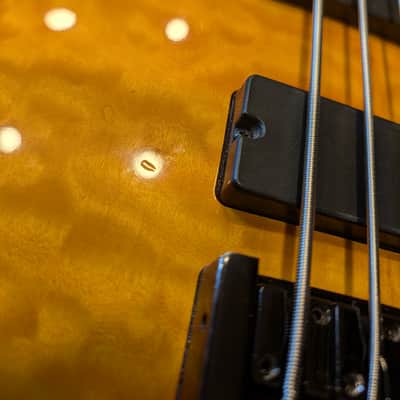 Spector NS2000/5 Neck-Through 5-String | Amber Quilt | EMG BQC Preamp | Spector Case image 3