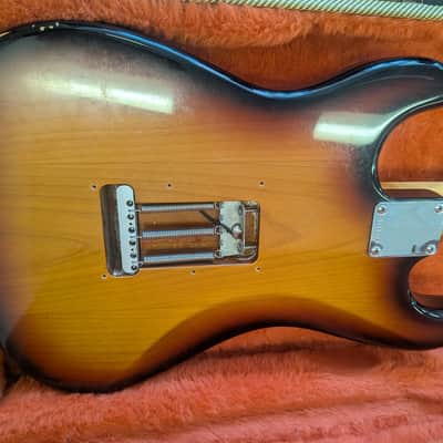 Fender Stratocaster 62 Reissue, 1994 - 3-Colour Sunburst image 10