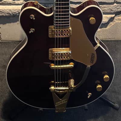 Gretsch G6122-1962 Country Classic 2004 - Walnut Stain image 1
