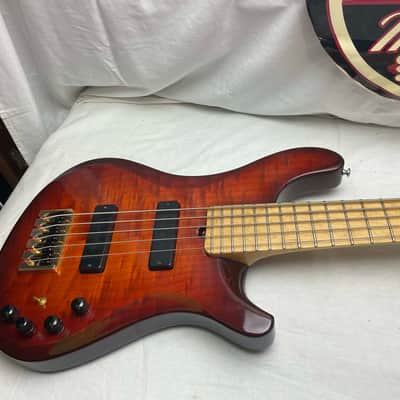 Brubaker NB5 Custom 5-string Bass image 2