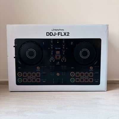 Pioneer DDJ-FLX4 2-Channel DJ Controller 2022 - Present - Graphite image 3