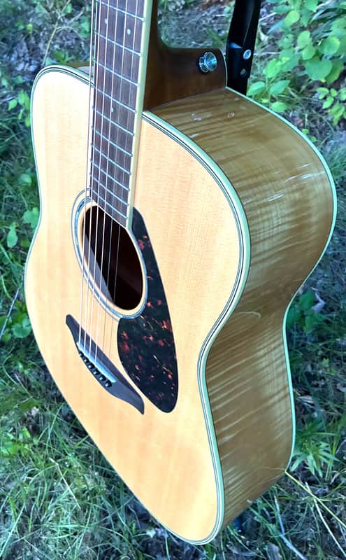 Yamaha FG840
