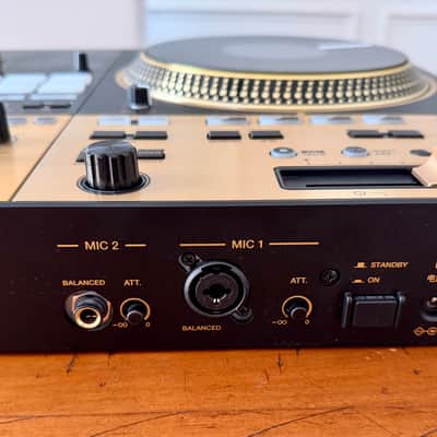 Pioneer DDJ-REV7 2-Channel DJ Controller Limited Edition Gold image 17