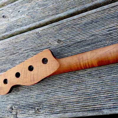 Tele Bass neck, flamed roasted maple image 2
