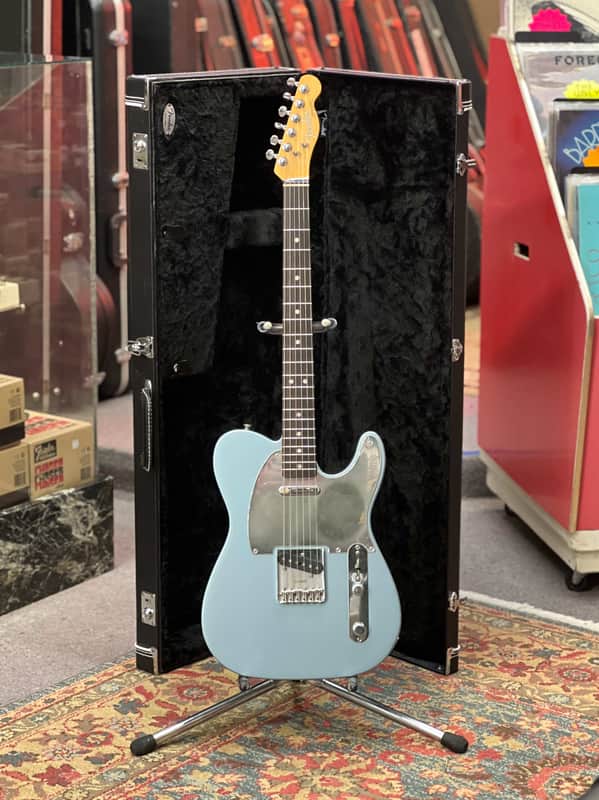 Fender Chrissie Hynde Signature Telecaster 2021 - Faded Ice Blue Metallic Road Worn image 1