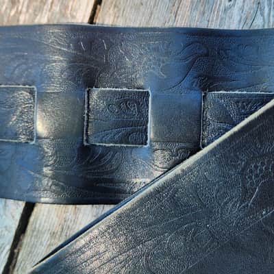 VINTAGE! Hand-Tooled Leather Bass Guitar Strap 1970s image 3