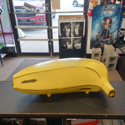 Electric Banana Stereo Phonograph Early 1970s - Yellow image 2