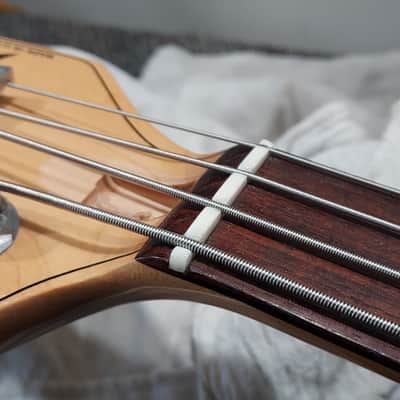 Peavey T40 FL  Fretless bass Guitar USA 1981 image 11