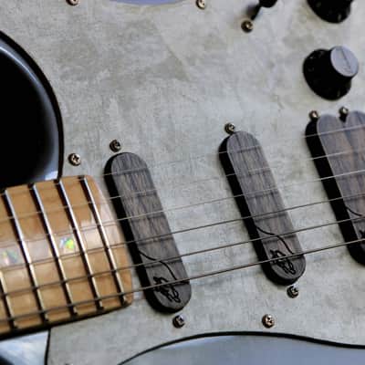 Build to Order GB Liuteria Traditional Strato pearl grey image 3