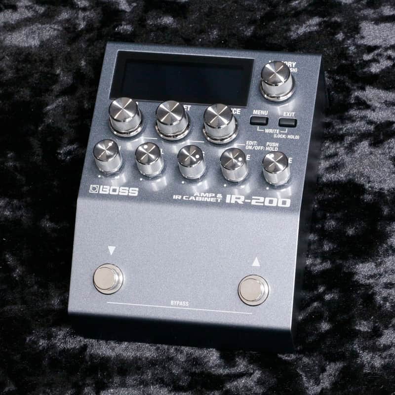Boss IR-200 Amp & IR Cabinet