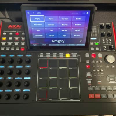 Akai MPC X Standalone Sampler / Sequencer 2017 - Present - Black image 8