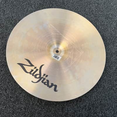 Zildjian 16" Avedis Medium Thin Crash Cymbal image 3