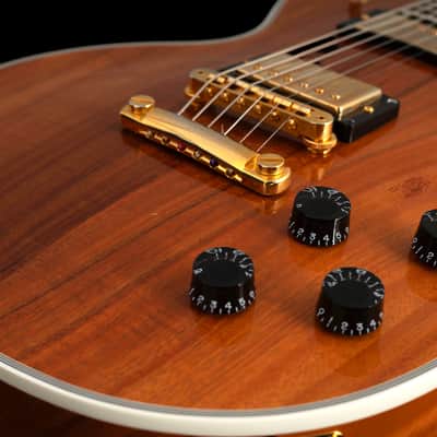 Gibson Les Paul Standard
Koa Top Limited Edition image 10