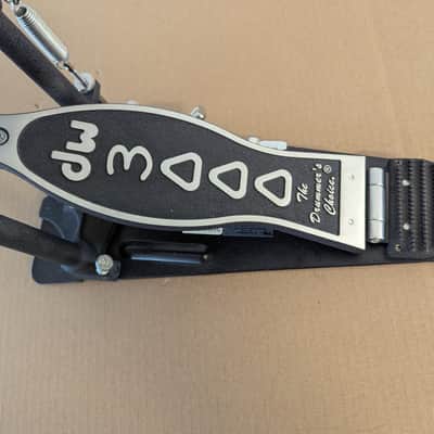 DW 3000 Series Single Bass Drum Pedal image 4