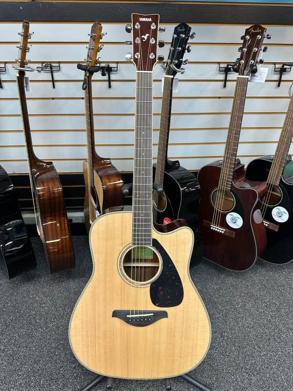 Yamaha FGX830C Acoustic Guitar - Natural image 1