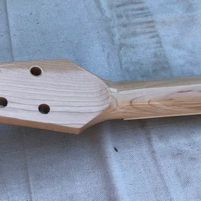 Luthier DIY Jackson 6 string project - unfinished image 15