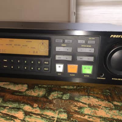 Marantz PMD 331/U1B Professional CD Player (Hard to find) image 6