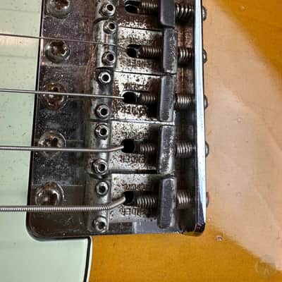 Fender Stratocaster from 1964 in sunburst finish with orignal case image 13