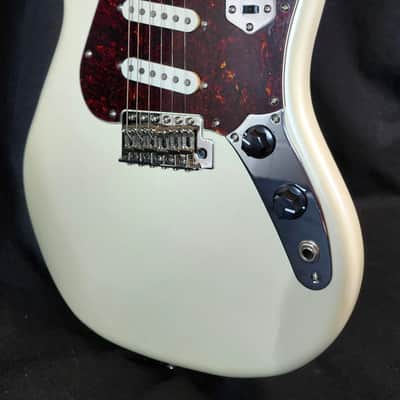Squier Paranormal Cyclone, Laurel Fingerboard, Tortoiseshell Pickguard, Pearl White image 2