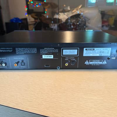 Tascam CD-200i Professional CD Player High fidelity Fresh Servicing Rare πΆπ₯ image 11