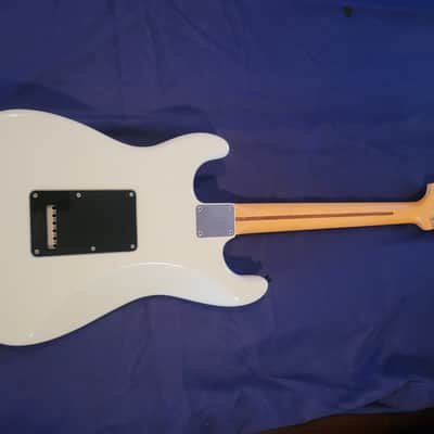 Fender American Standard Stratocaster with Rosewood Fretboard 2008 - 2016 - Olympic White image 5