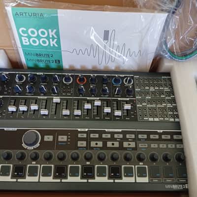 Arturia MiniBrute 2S Desktop Synthesizer 2018 - Present - Black image 1