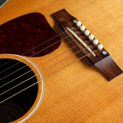 Gibson J-45 2012 Natural image 5