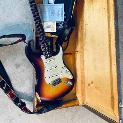 Custom shop 1960s Fender Stratocaster 2005 - Sunburst Relic image 11