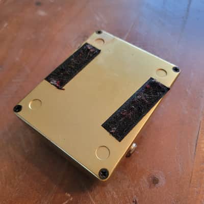 GOKKO Plexibox Guitar Distortion Effects Pedal - Gold image 7