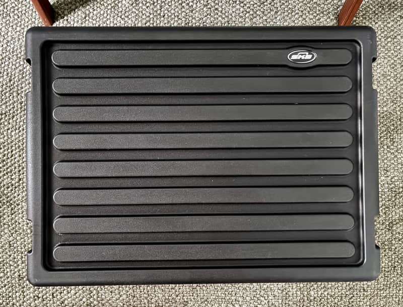 SKB 8U rSeries Standard Roto Molded