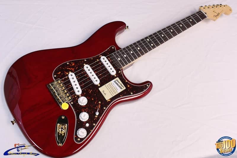 Fender Deluxe Players Strat, Crimson Red Transparent, NEW