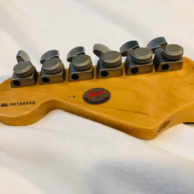 Fender Strat Plus Deluxe with Maple Fretboard 1988-1993 - Crimson Frost image 16