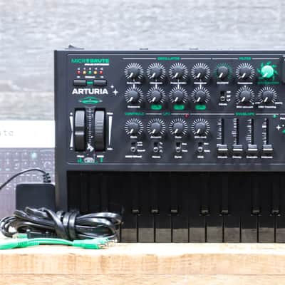 Arturia MicroBrute UFO Limited-Edition Analog Monosynth Monophonic Synthesizer image 7