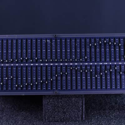dbx 1231 Dual Channel 31-Band EQ 2010s - Black image 3